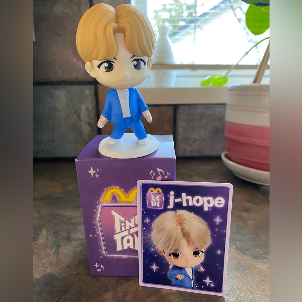 McDonald’s Tiny TAN BTS J-Hope Collectible Figurine with Display Box and Card